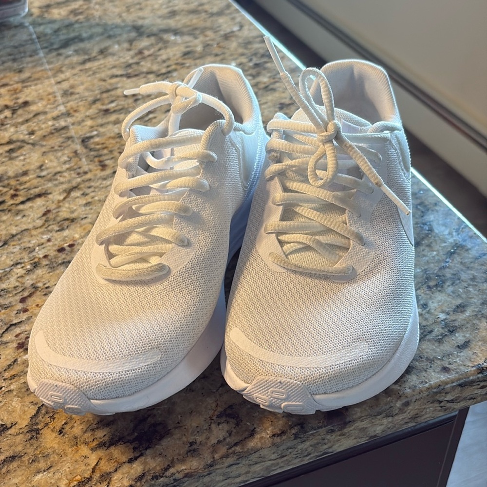 Nike Women's White Athletic Shoes